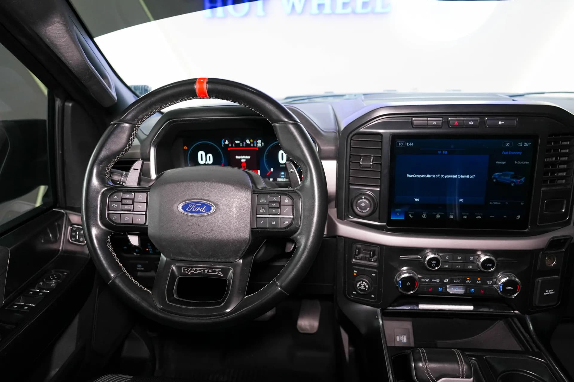FORD F-150 RAPTOR - view 11