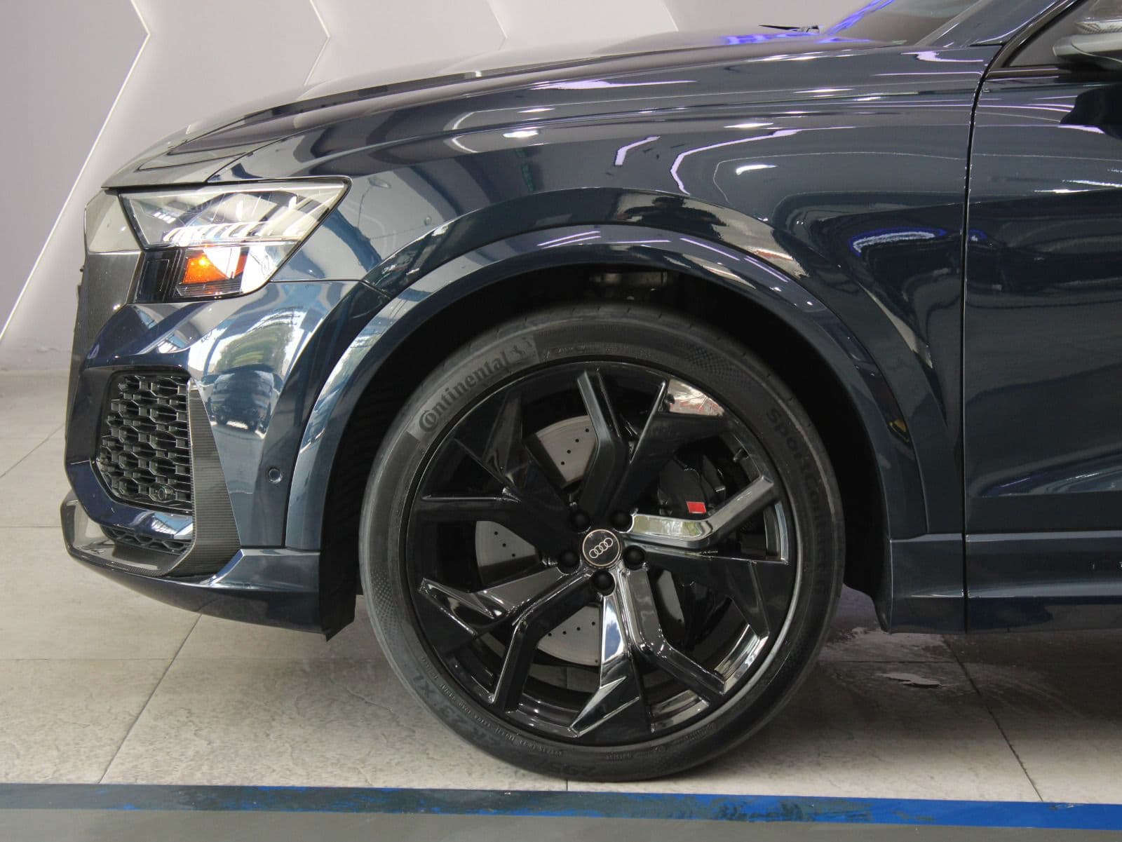 Audi RS Q8 thumbnail 5