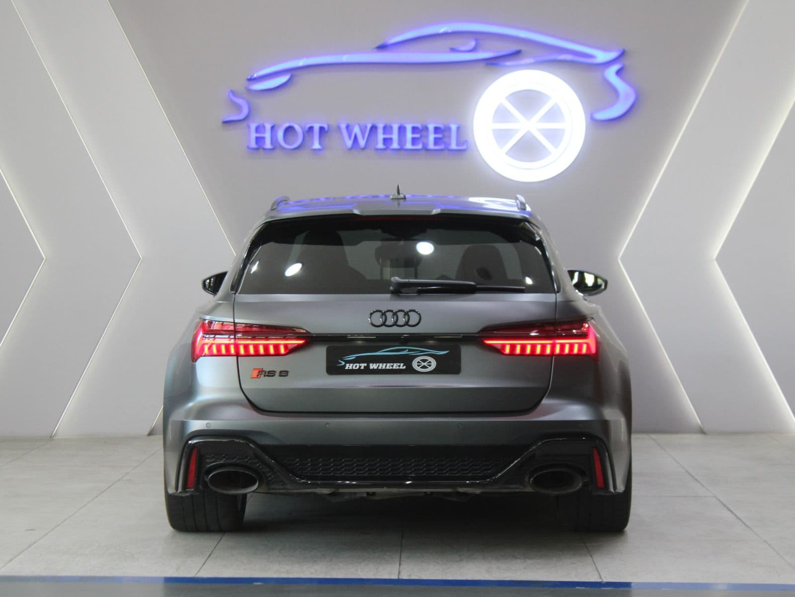 Audi RS6 thumbnail 2