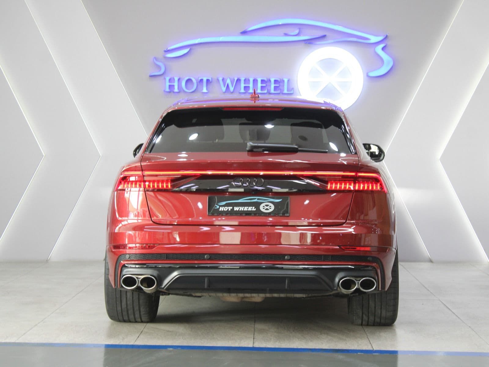 Audi SQ8 thumbnail 2