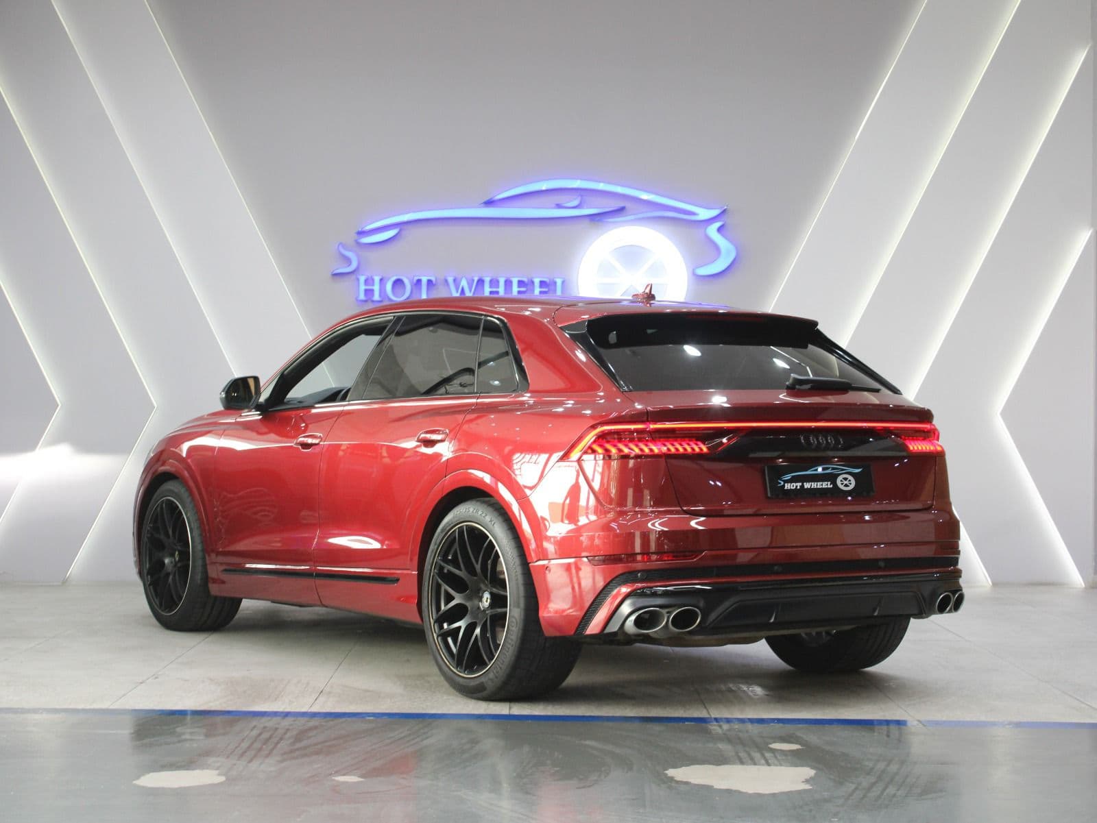 Audi SQ8 thumbnail 4