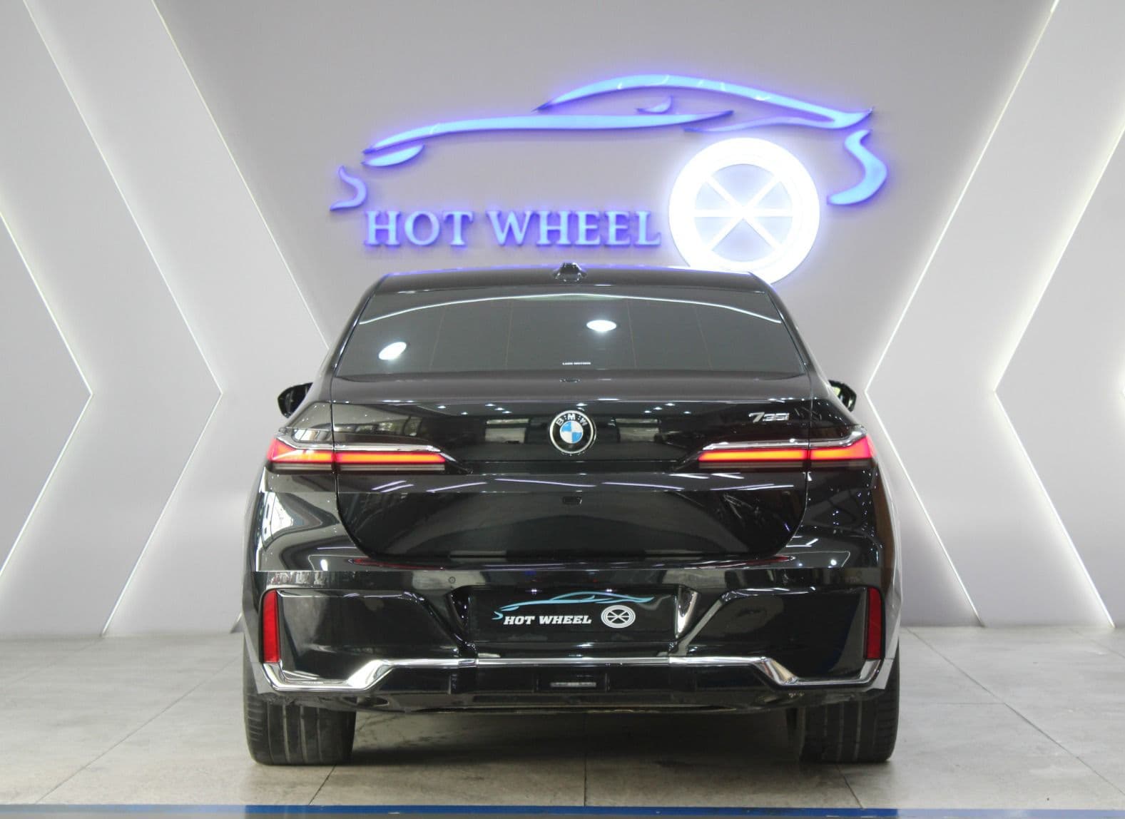 BMW 735i GCC thumbnail 6