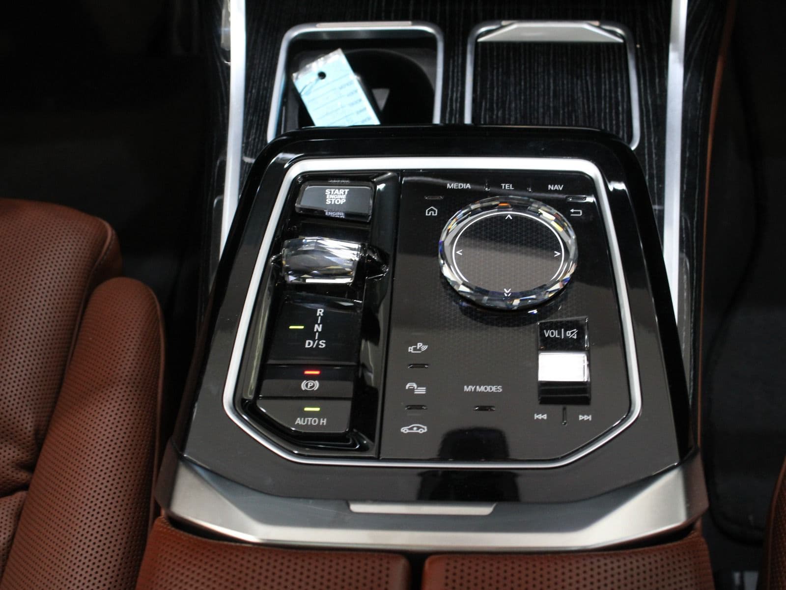 BMW 735i GCC thumbnail 7