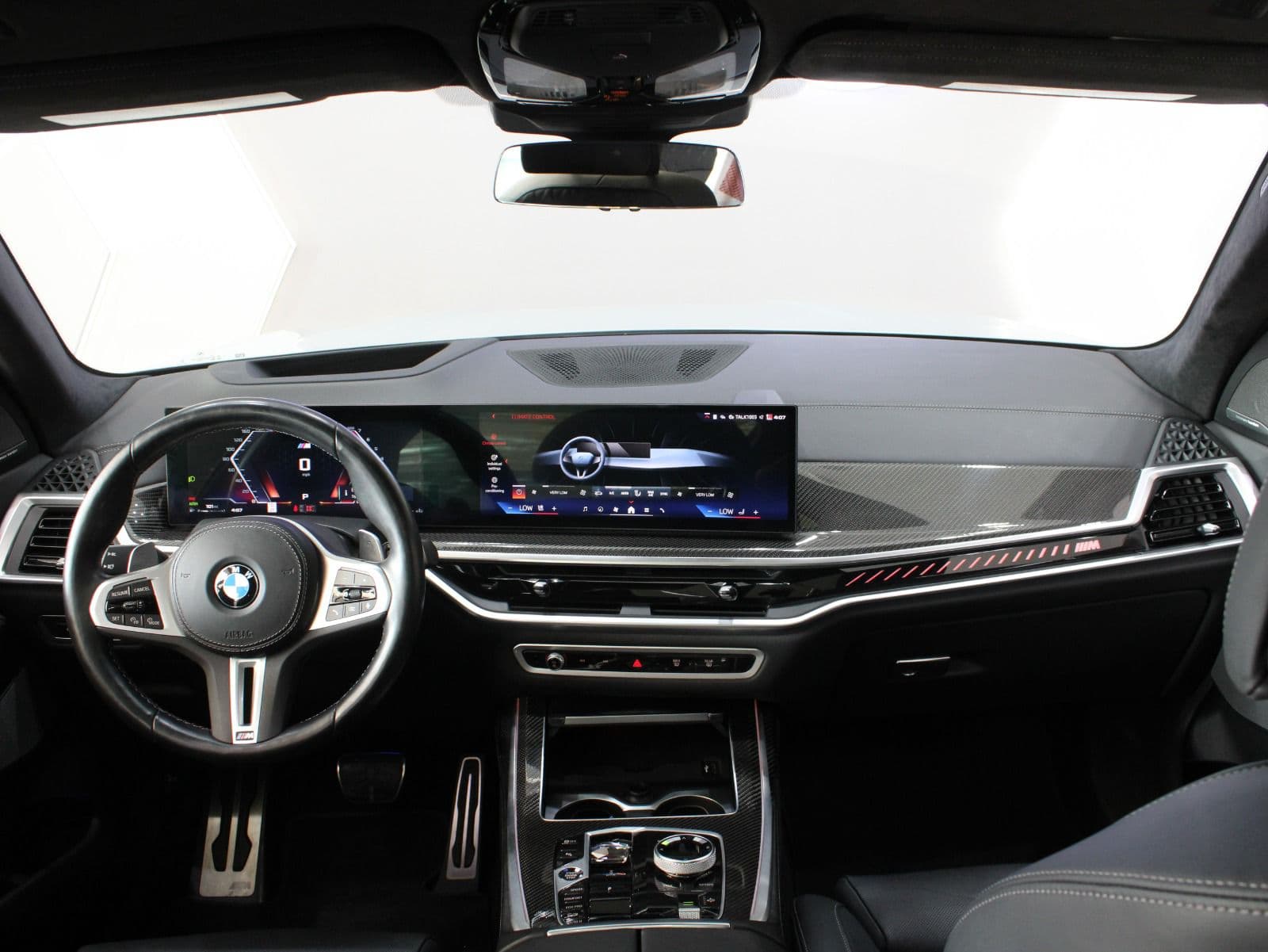 BMW X7 M60i thumbnail 7