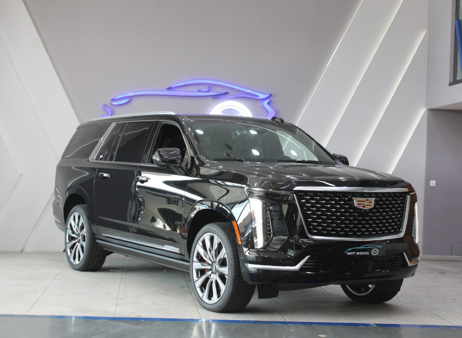 Cadillac Escalade thumbnail 2