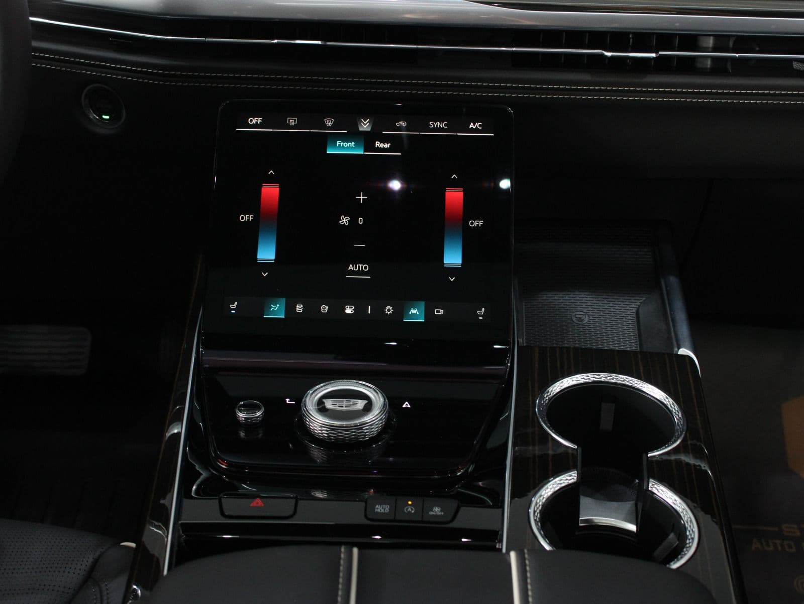 Cadillac Escalade thumbnail 3