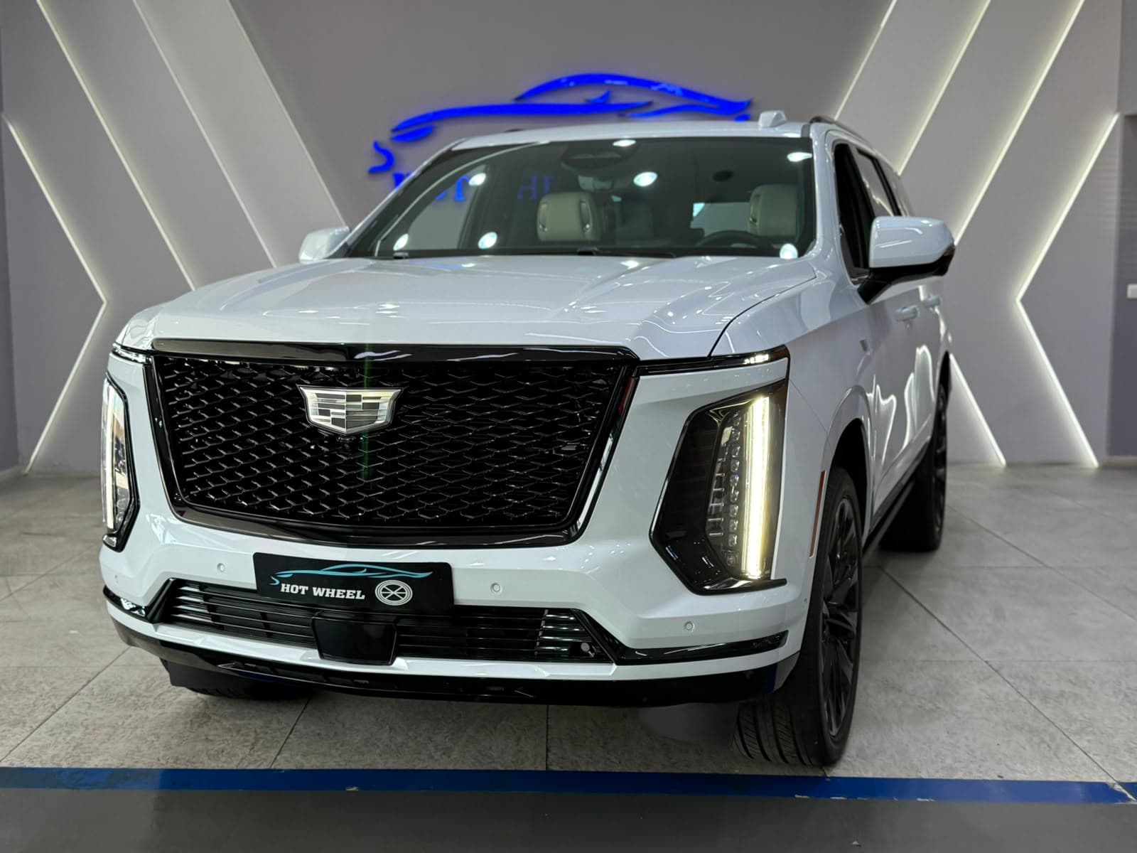 Cadillac Escalade thumbnail 3