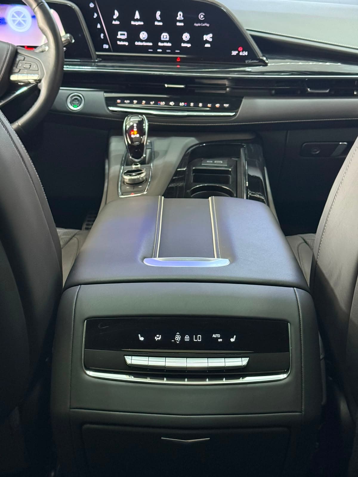 Cadillac Escalade V thumbnail 5