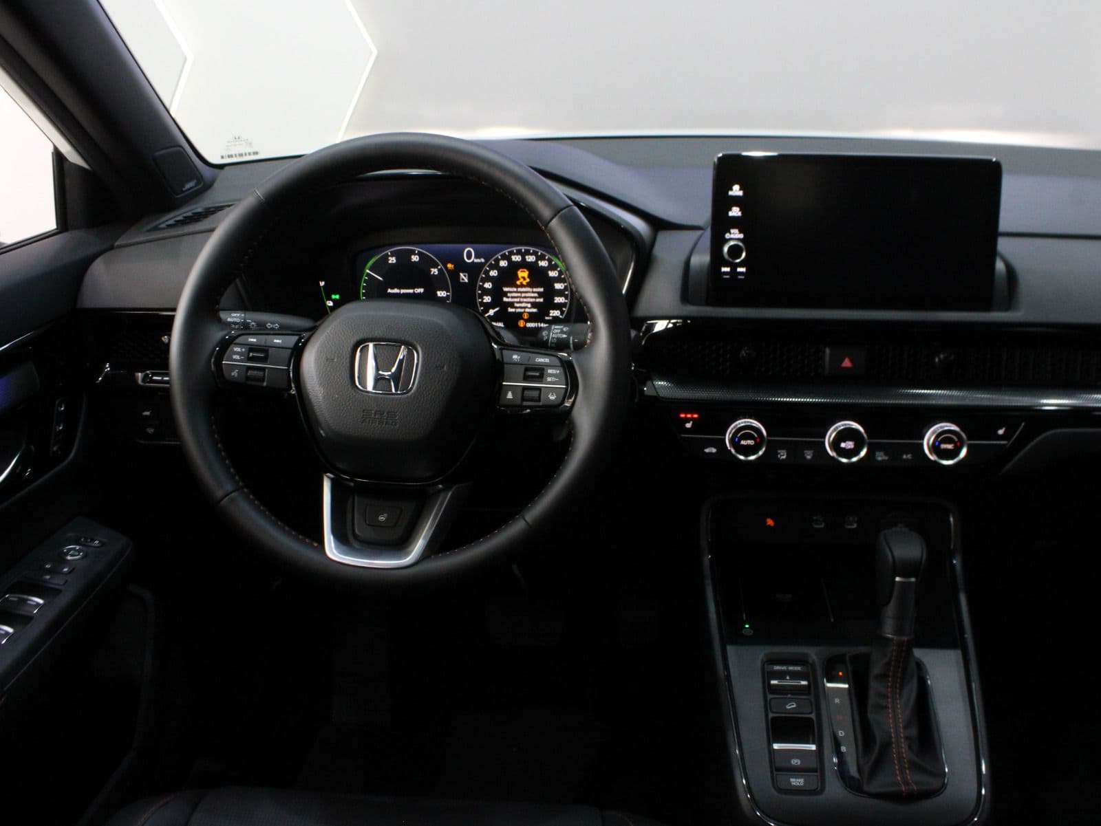Honda CR-V Hybrid thumbnail 3