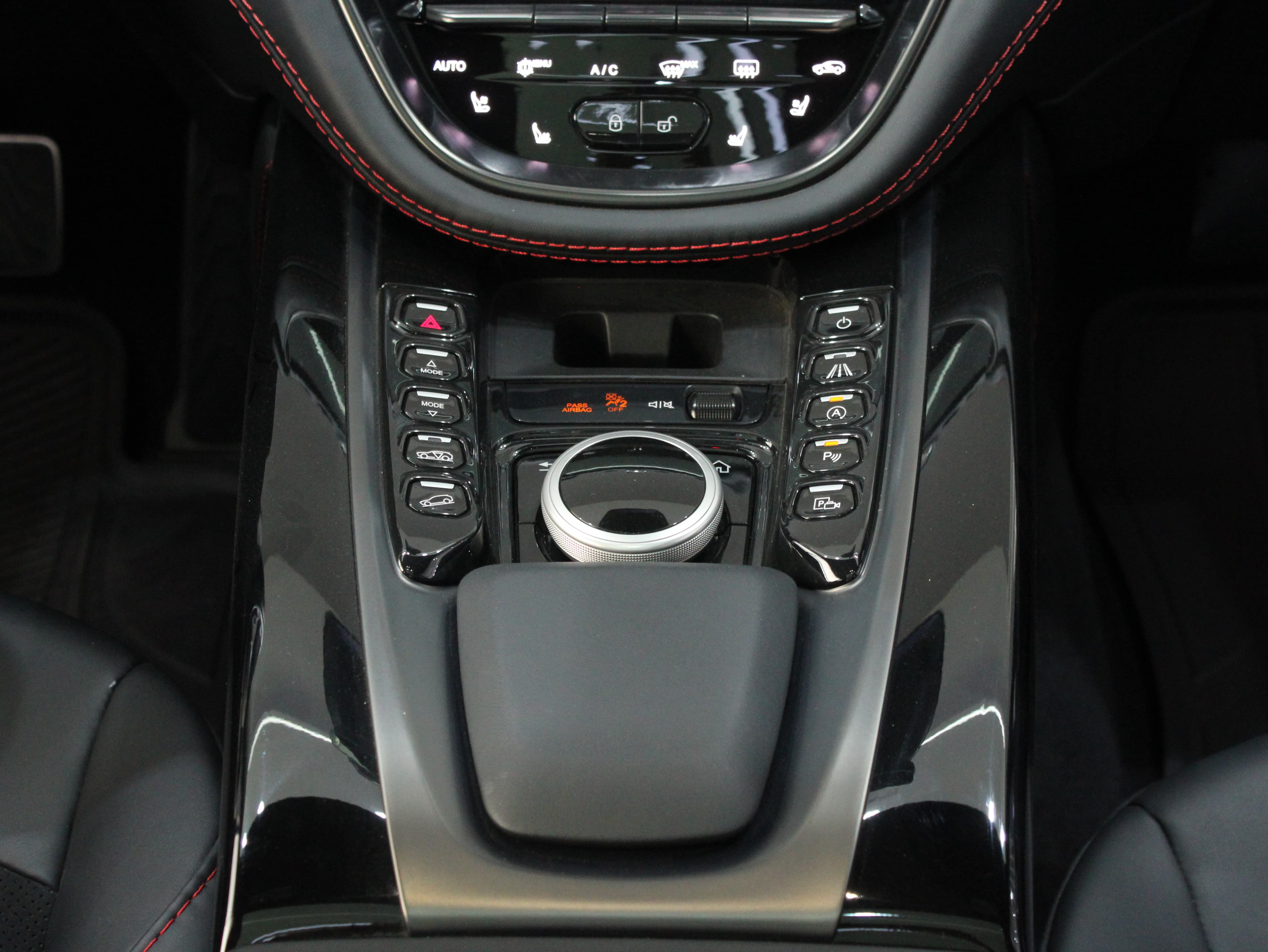Aston Martin unknown thumbnail 5