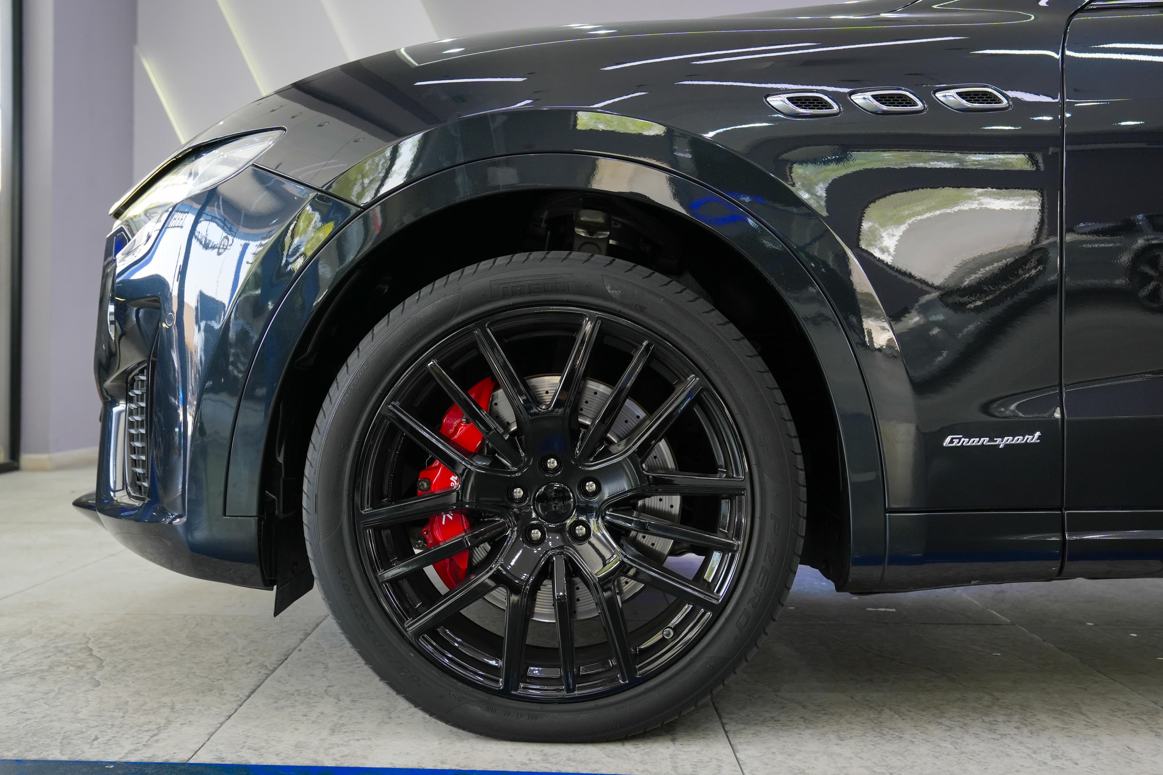 Maserati Levante SQ4 thumbnail 5
