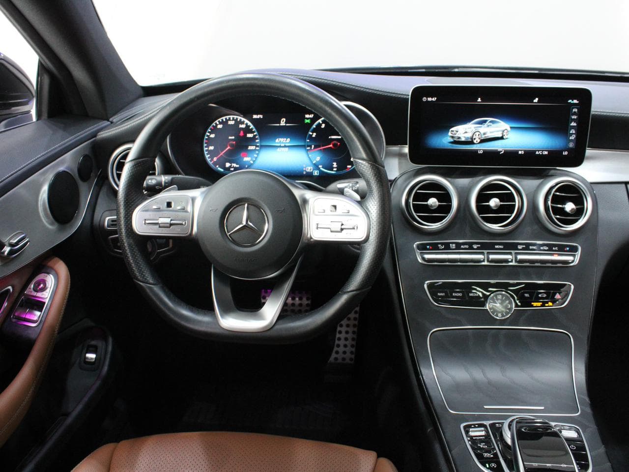 Mercedes-Benz C200 thumbnail 4