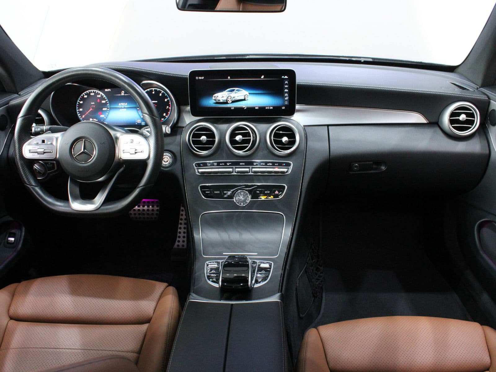 Mercedes-Benz C200 thumbnail 6
