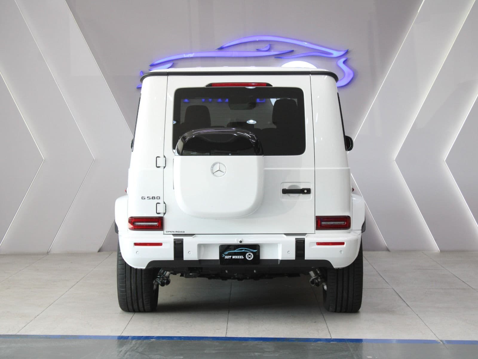 Mercedes-Benz G580 EQ thumbnail 2