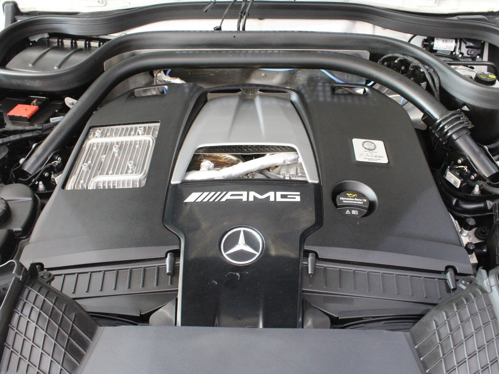 Mercedes-Benz G63 AMG thumbnail 9