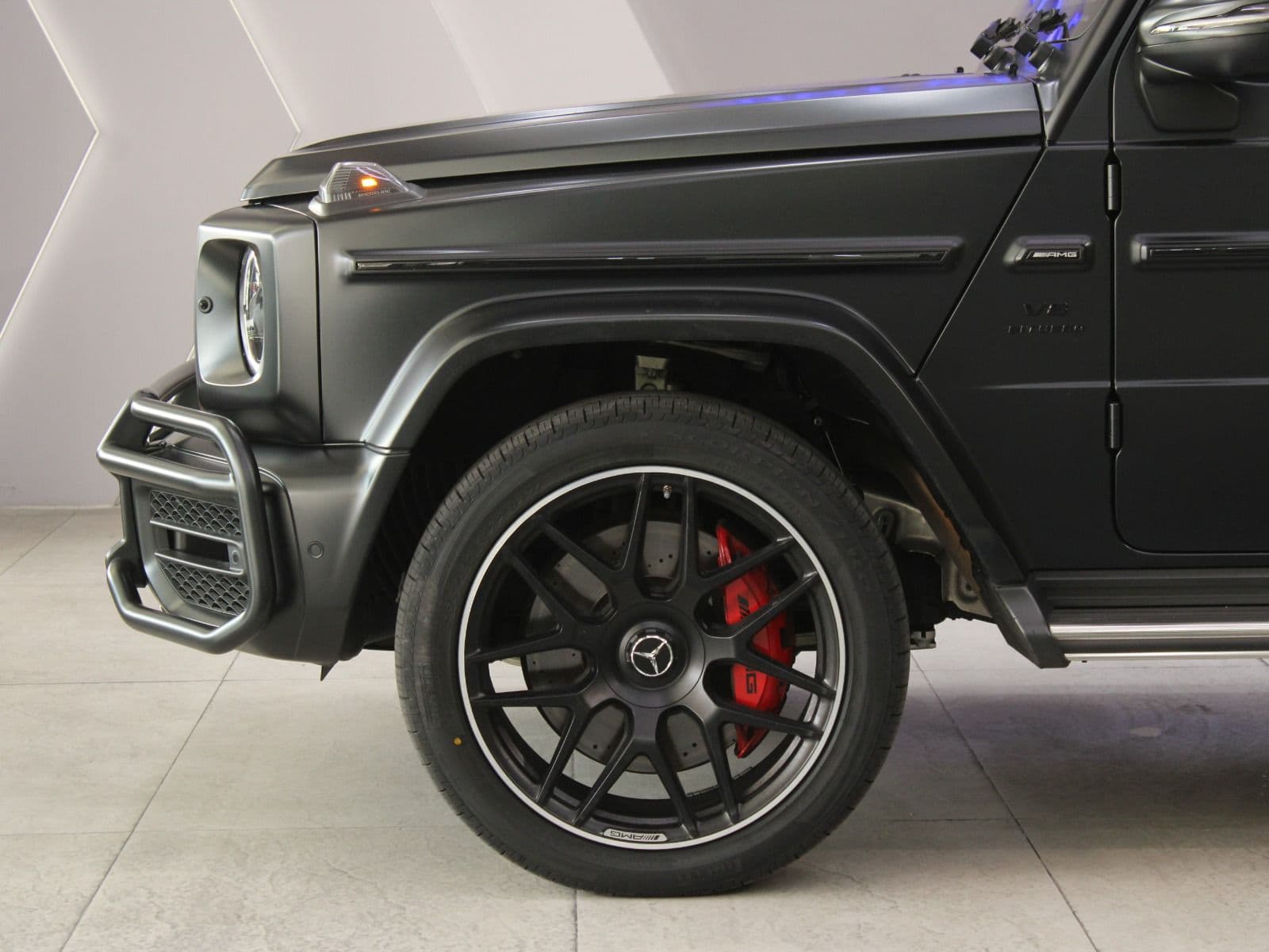 Mercedes-Benz G63 AMG thumbnail 4