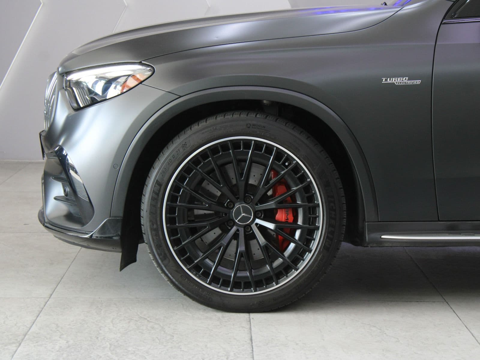 Mercedes-Benz GLC 43 AMG thumbnail 5