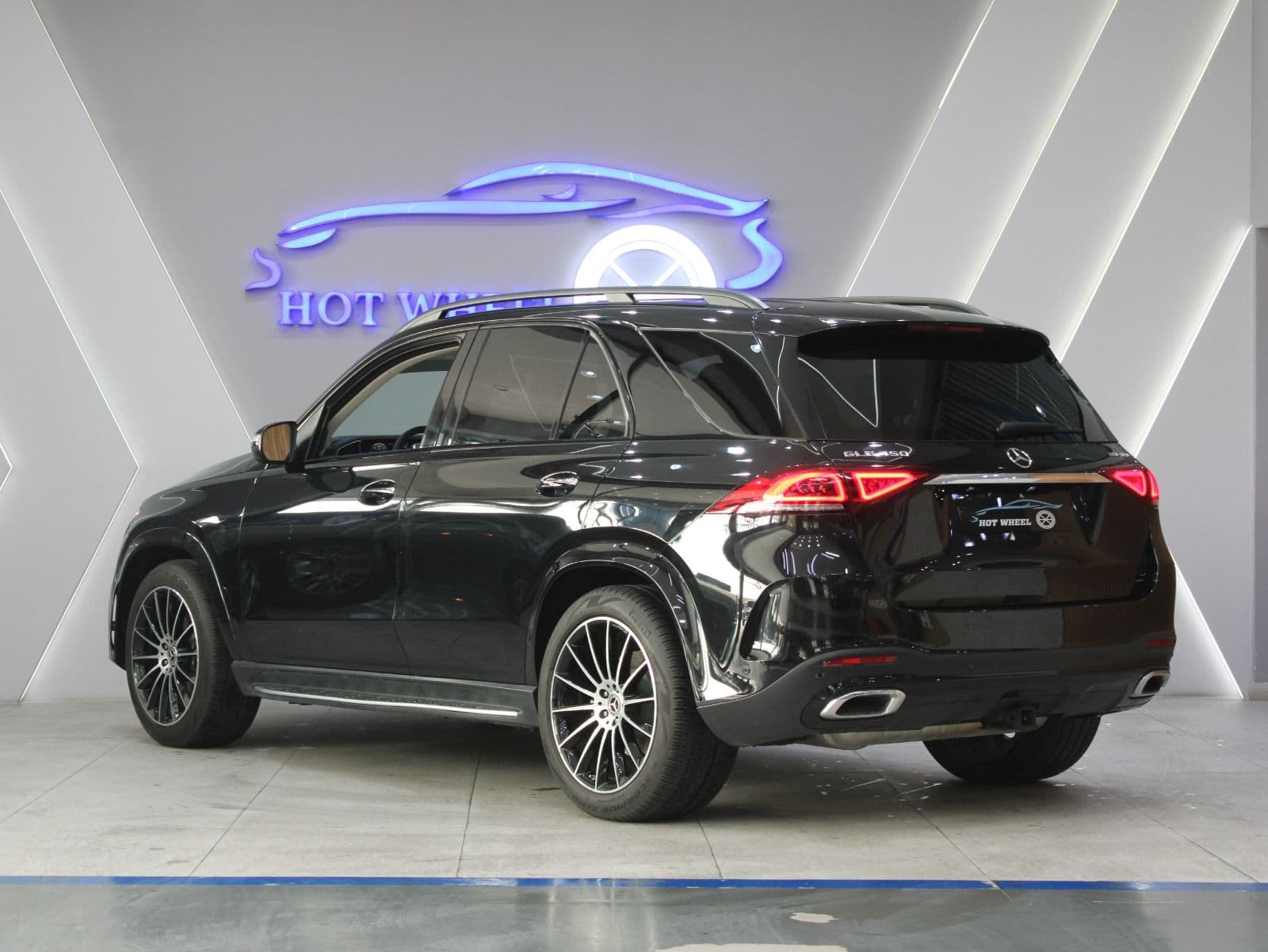 Mercedes-Benz GLE 450 thumbnail 2