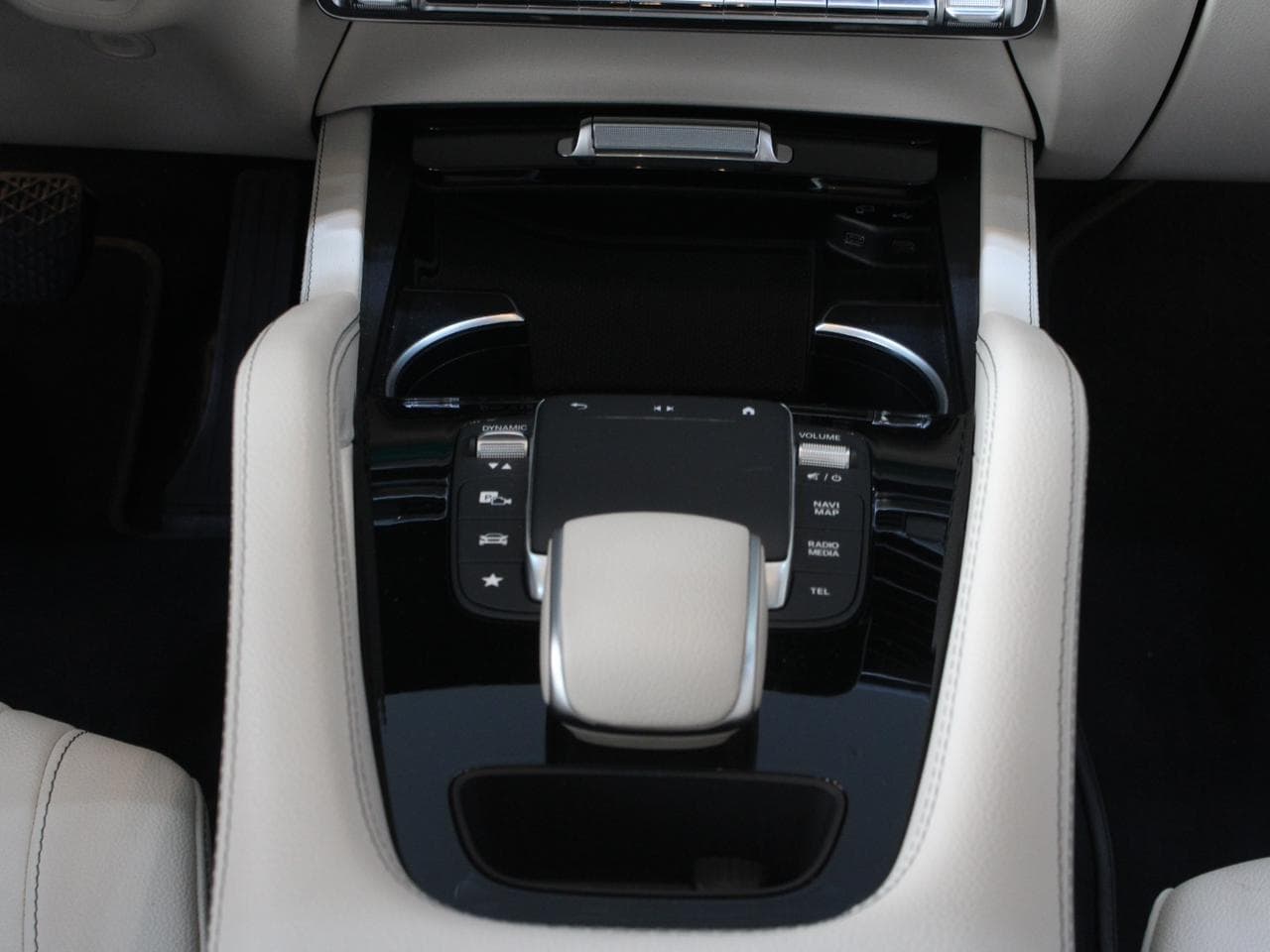 Mercedes-Benz GLE 450 thumbnail 5