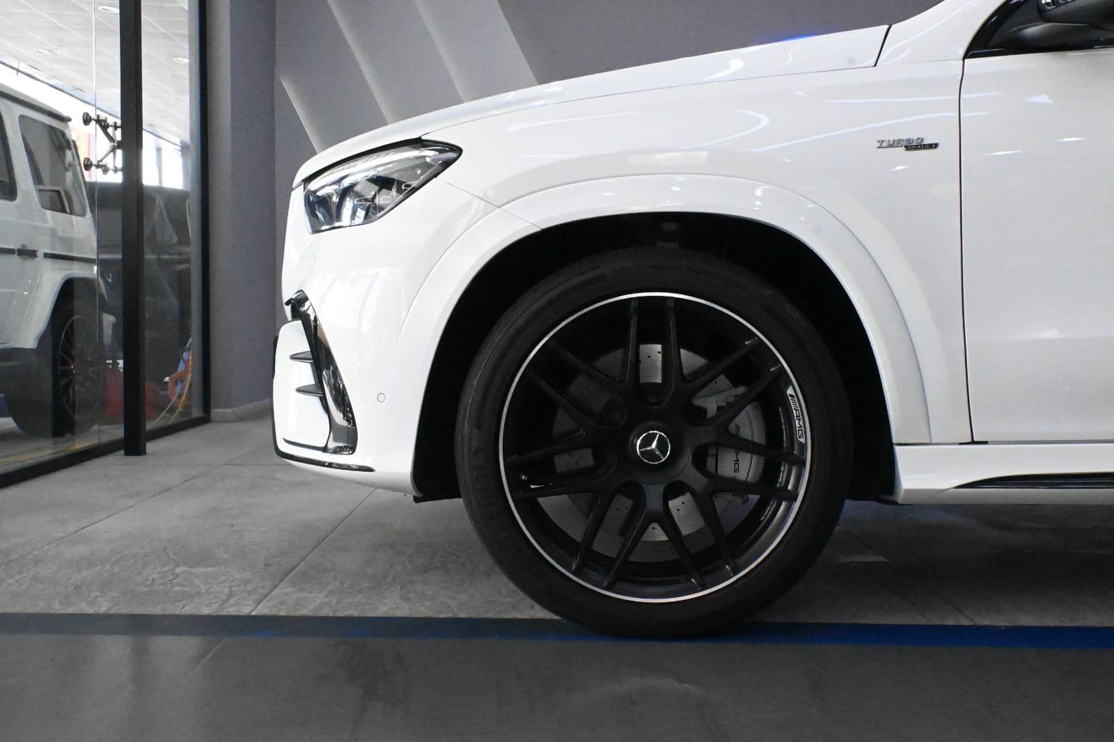 Mercedes-Benz GLE 53 AMG thumbnail 5