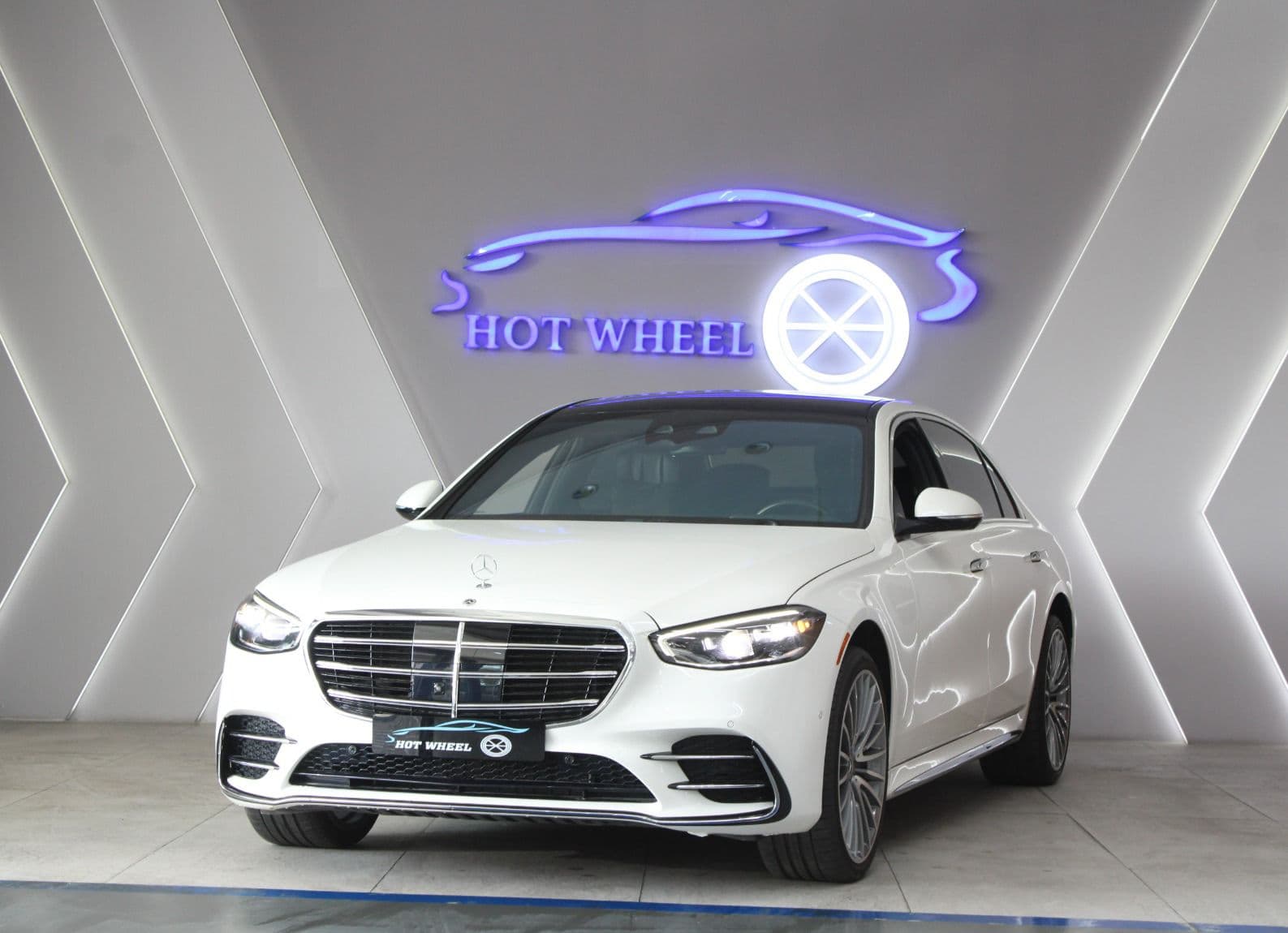 Mercedes-Benz S500 4MATIC thumbnail 6