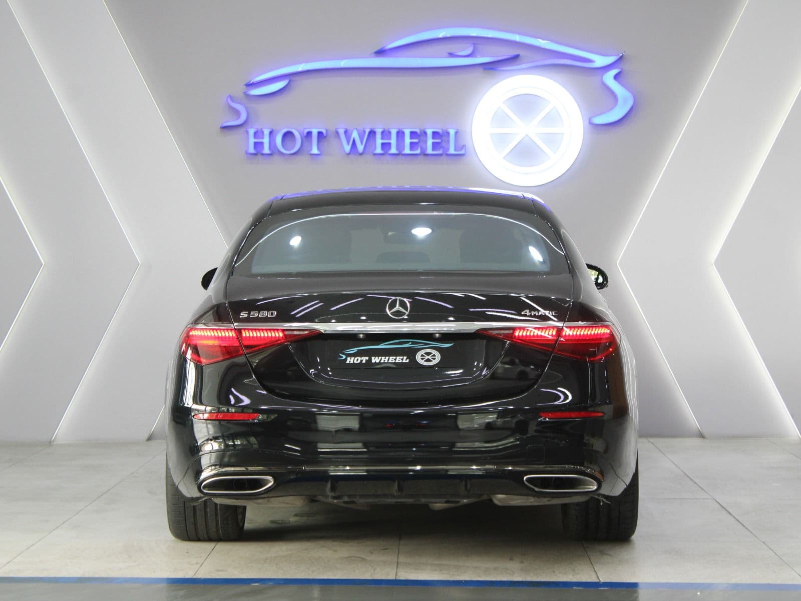 Mercedes-Benz S580 thumbnail 2