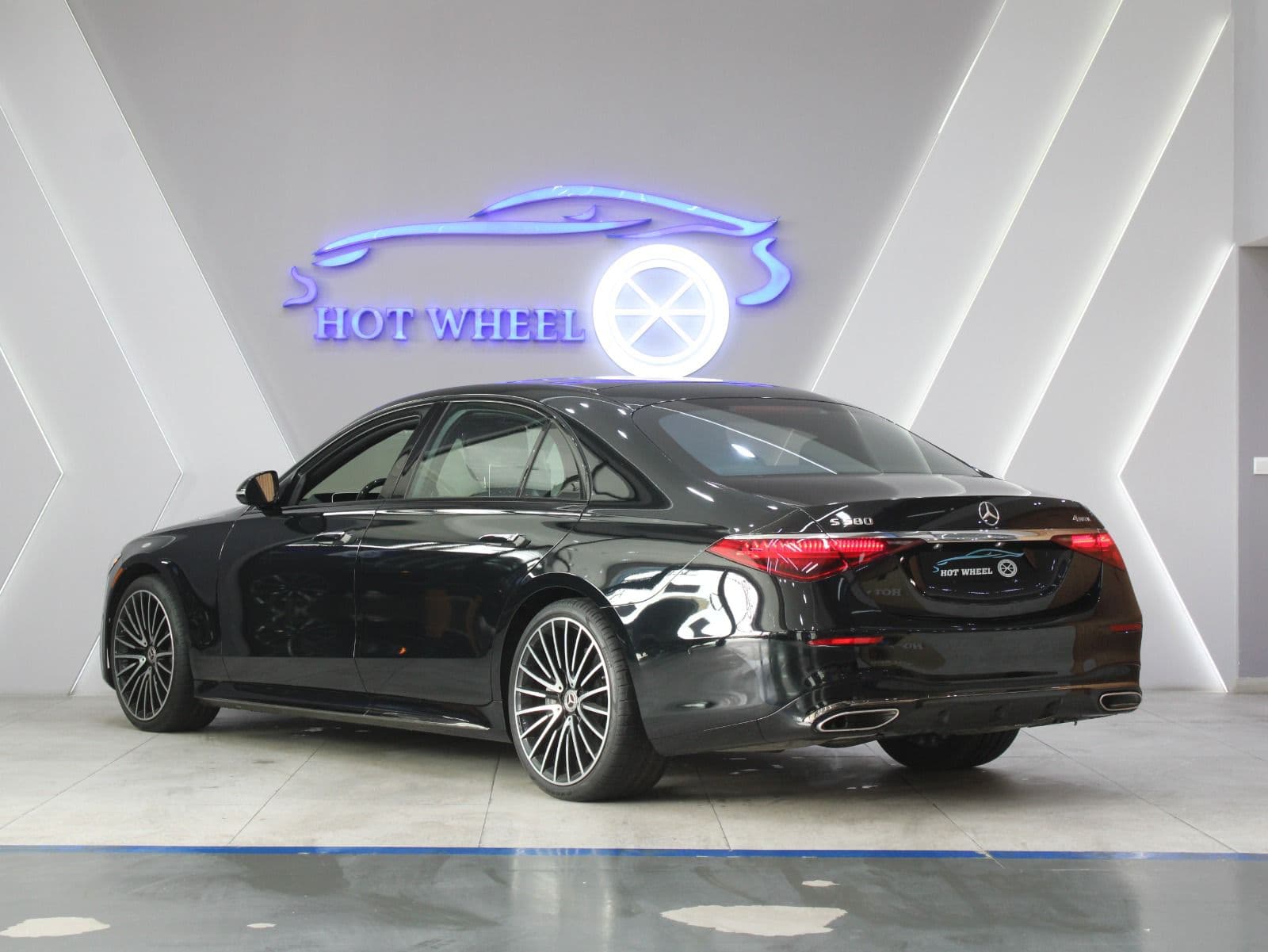 Mercedes-Benz S580 thumbnail 6