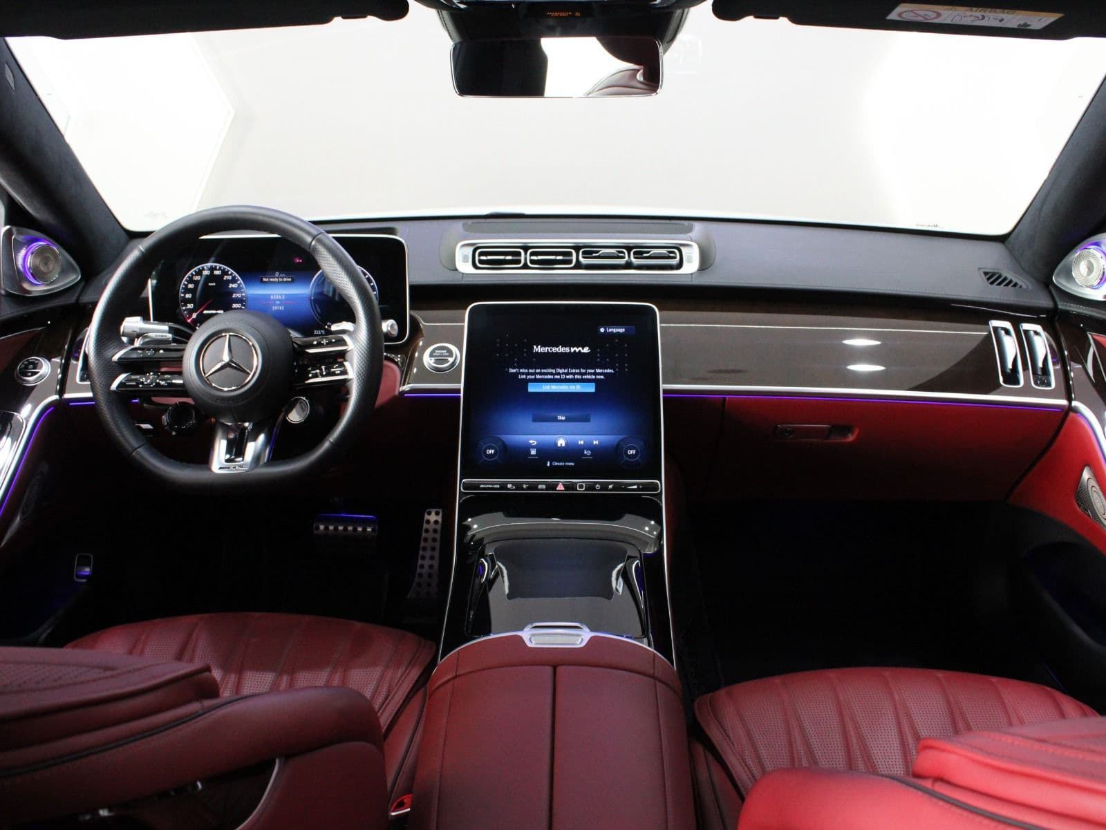 Mercedes-Benz S63 AMG thumbnail 6