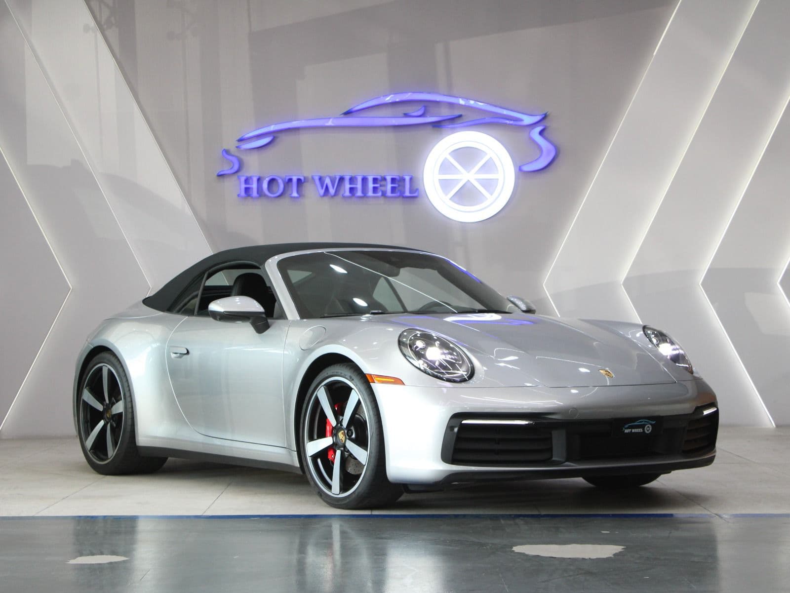 Porsche 911 Carrera S thumbnail 2