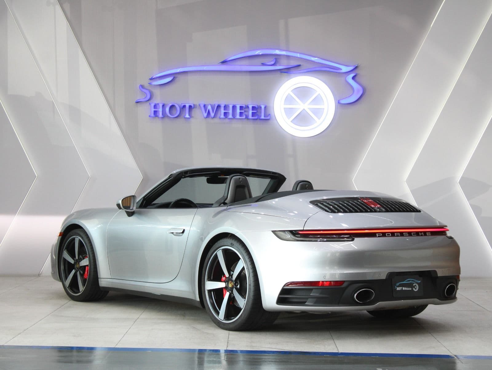 Porsche 911 Carrera S thumbnail 6