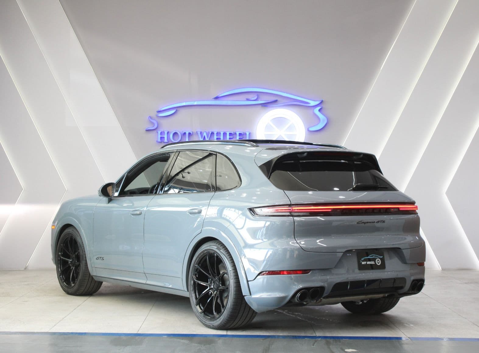 Porsche Cayenne GTS thumbnail 6