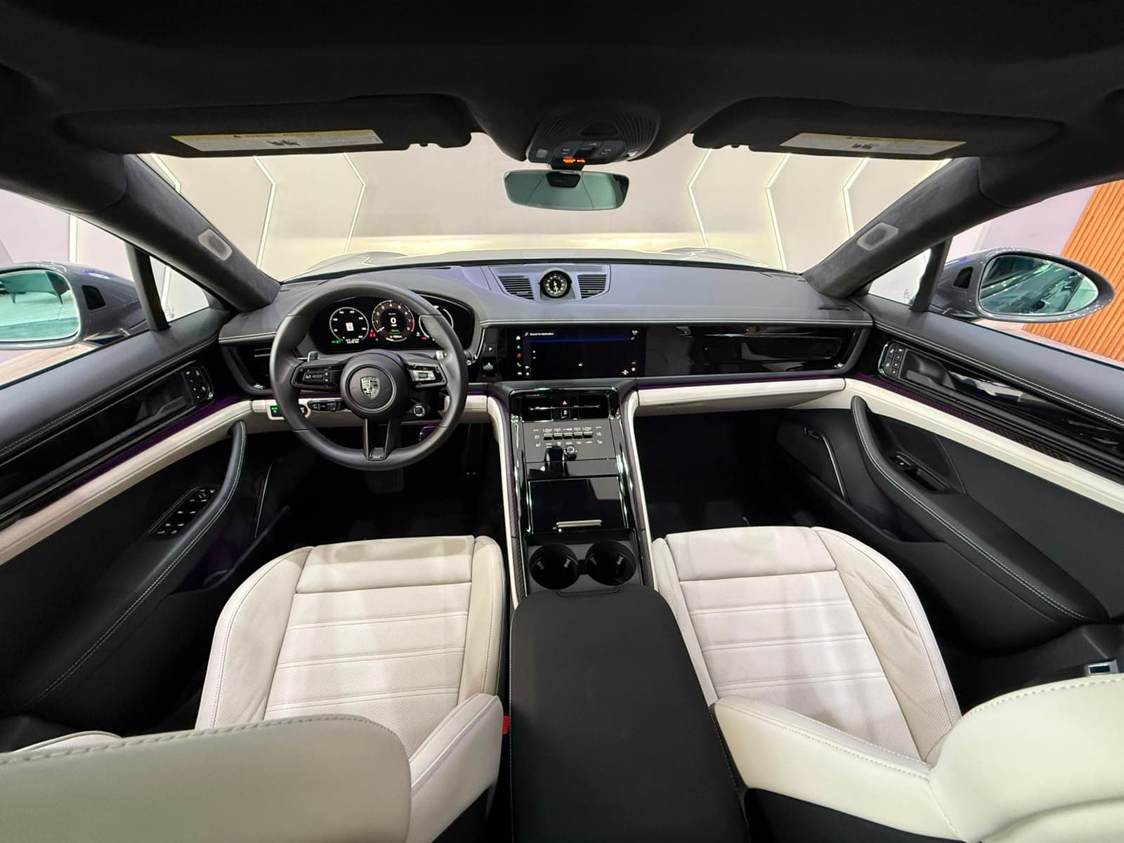 Porsche Panamera Turbo S thumbnail 3