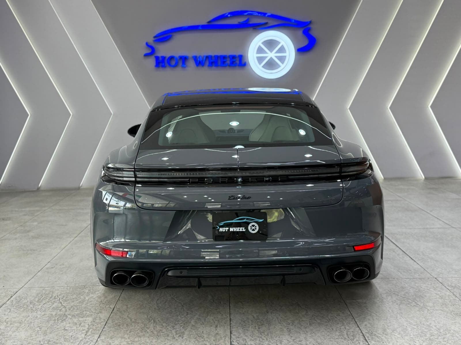 Porsche Panamera Turbo S thumbnail 5