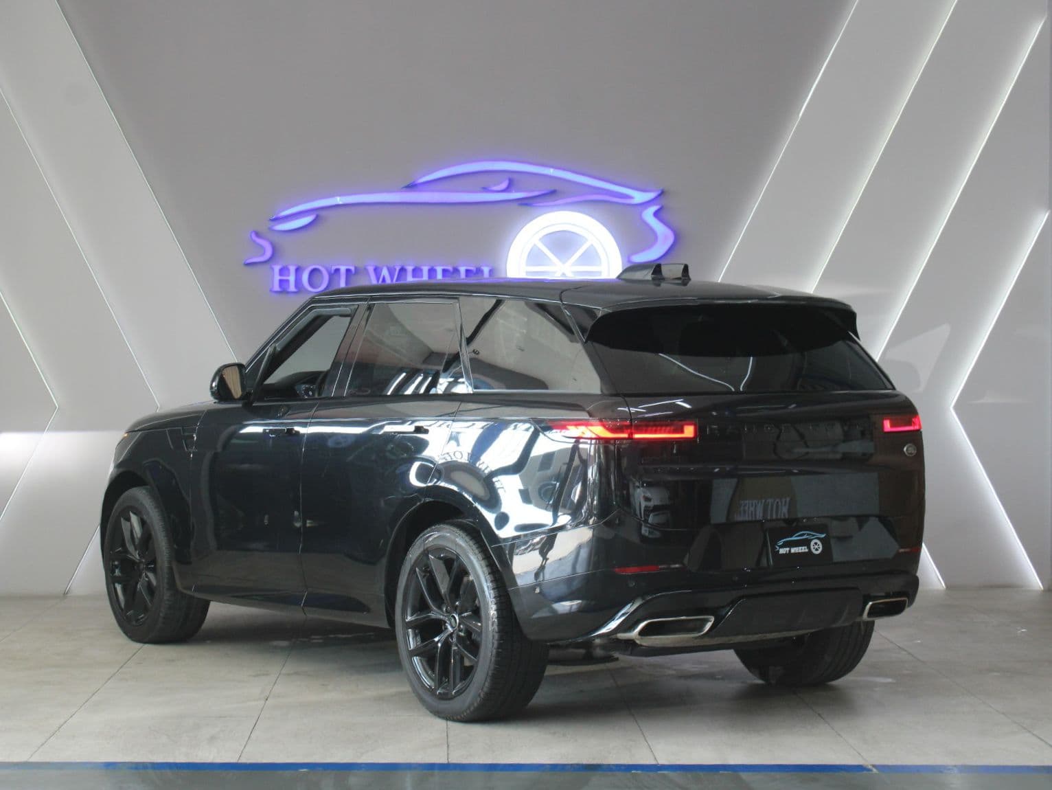 Land Rover Range Rover Sport thumbnail 5