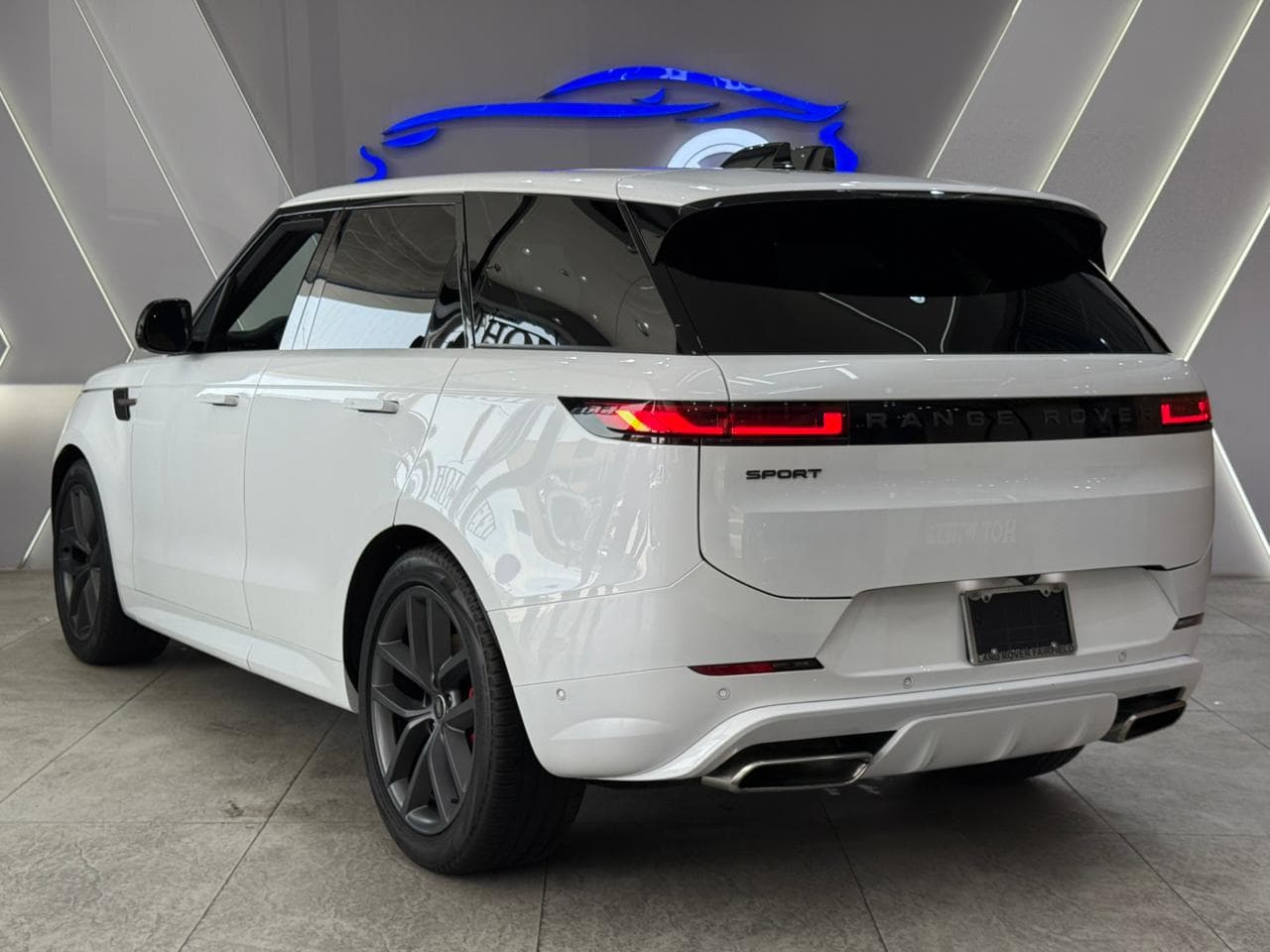 Land Rover Range Rover Sport P400 thumbnail 5