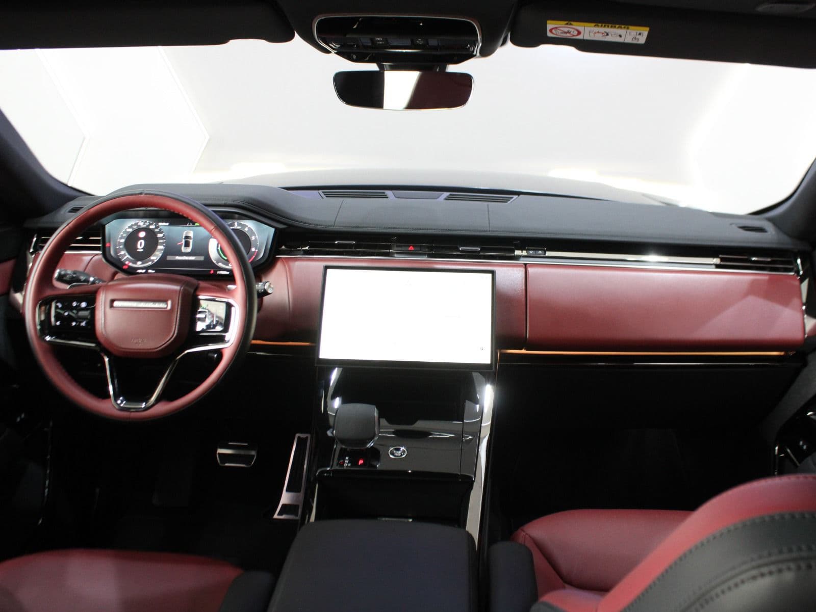 Land Rover Range Rover Sport P510e thumbnail 3