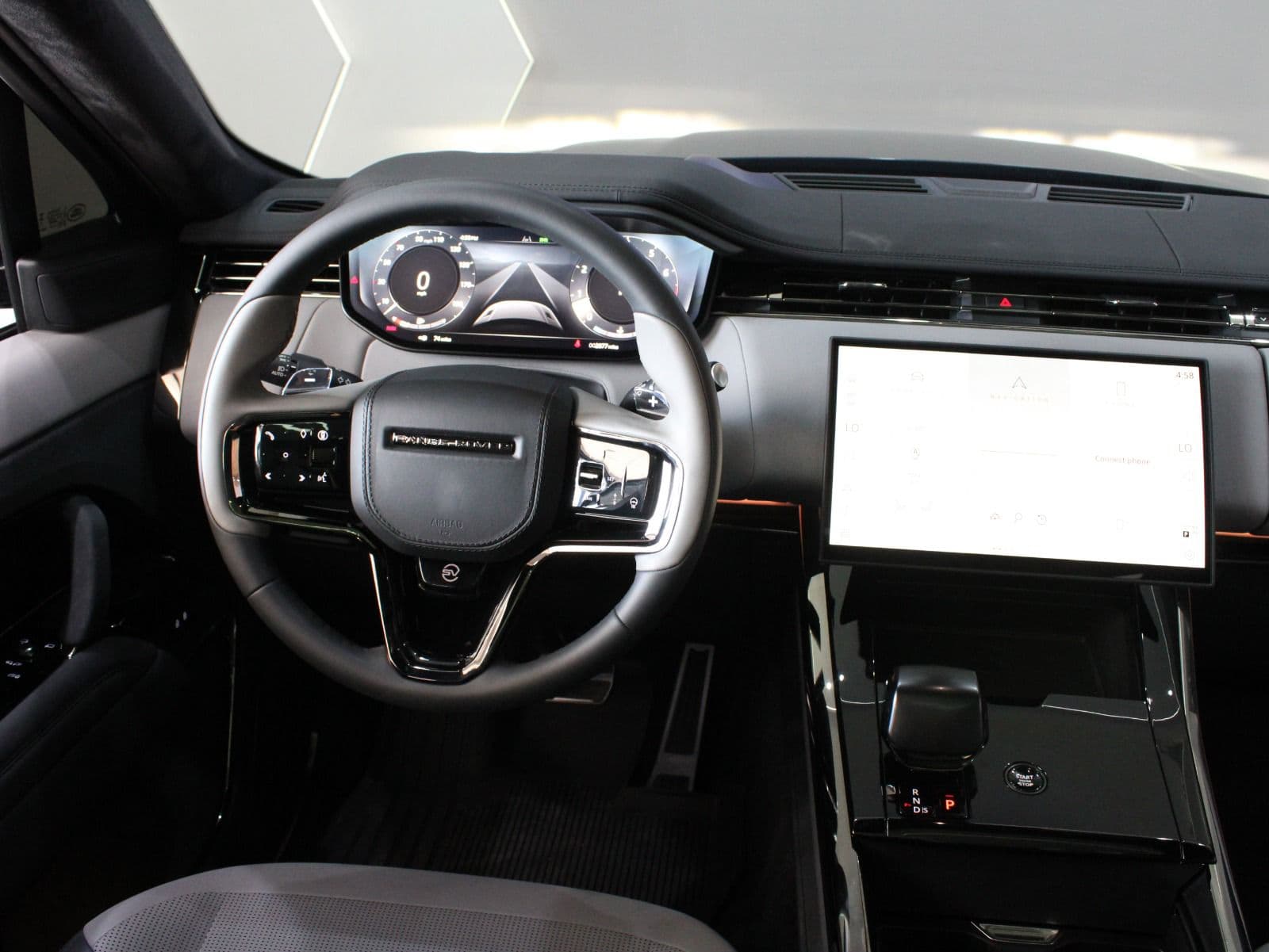 Land Rover Range Rover Sport SV thumbnail 4