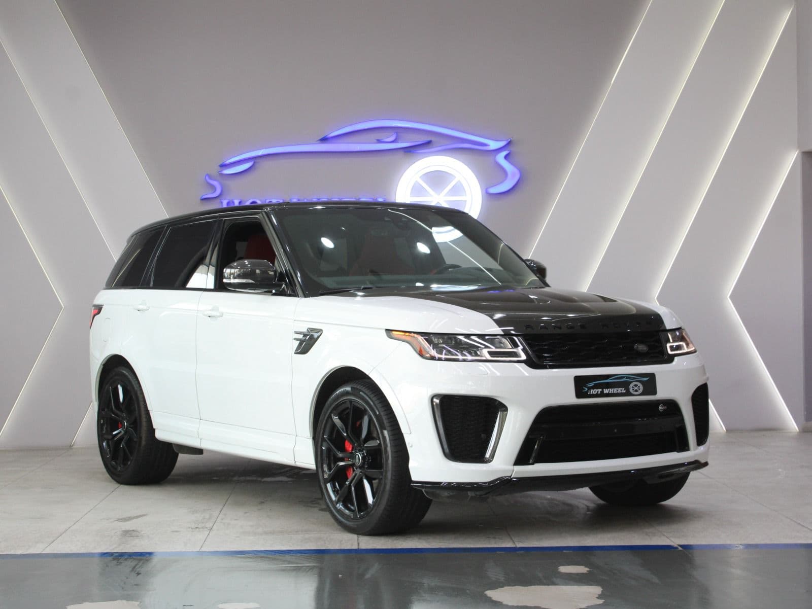 Land Rover Range Rover Sport SVR
