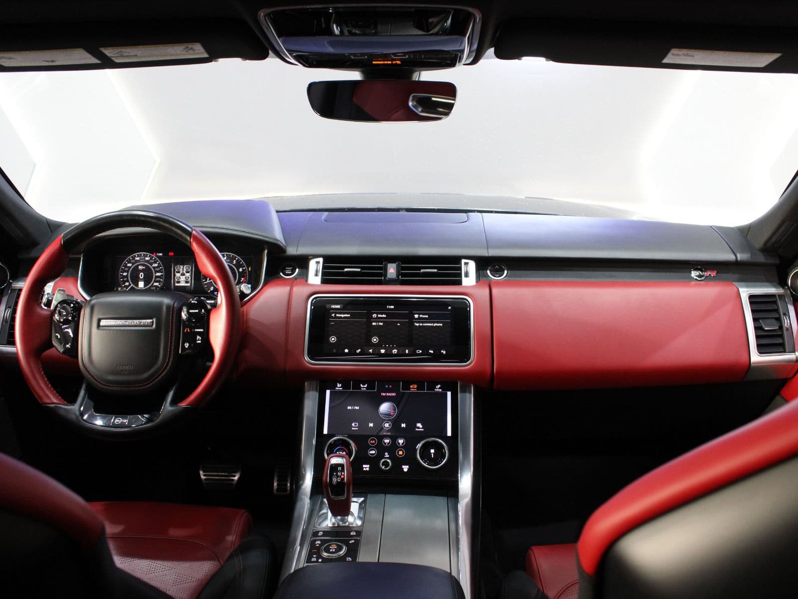 Land Rover Range Rover SVR thumbnail 5