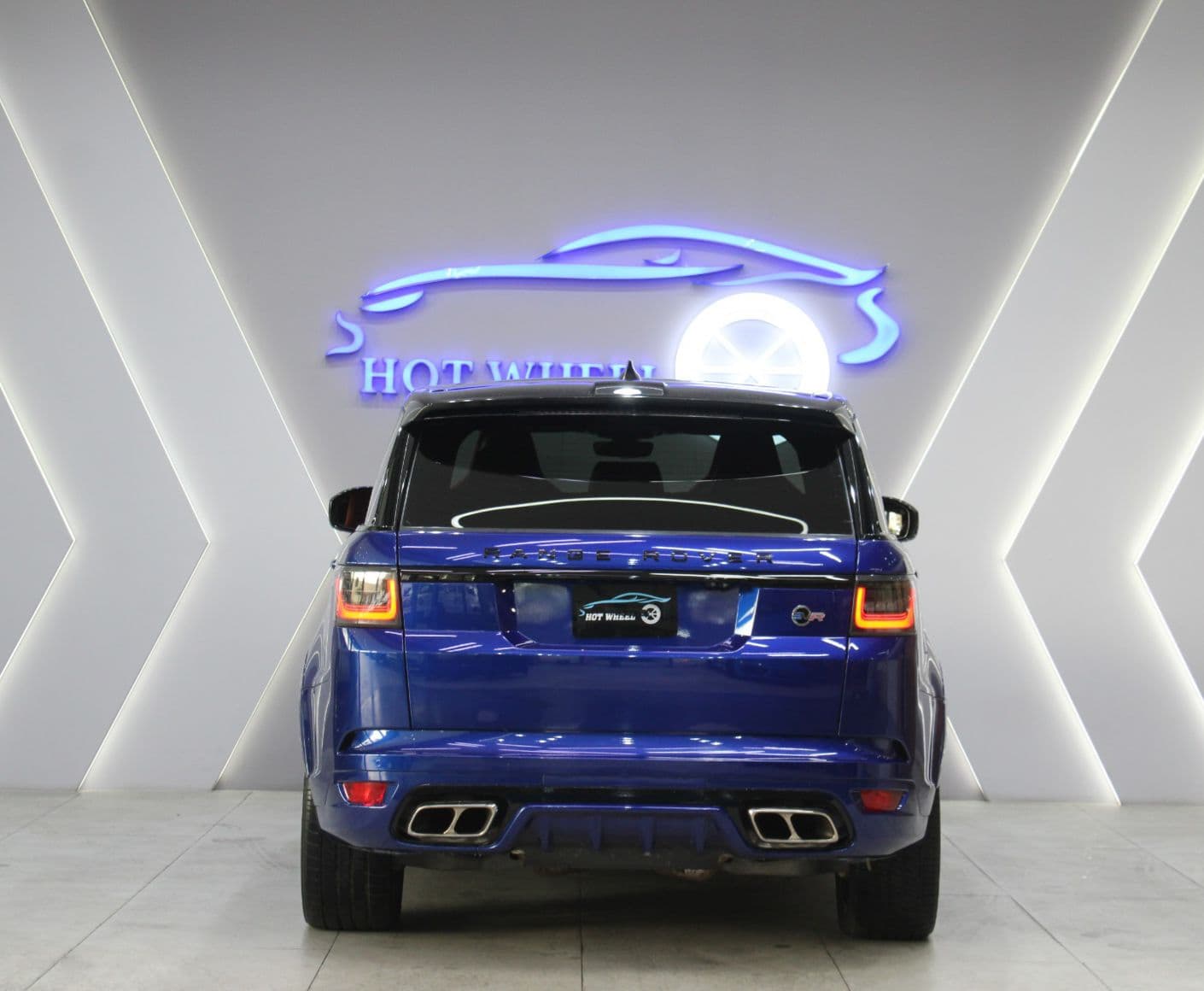 Land Rover Range Rover SVR thumbnail 6