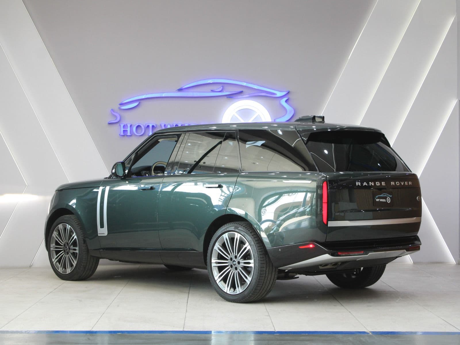 Land Rover Range Rover Vogue Autobiography thumbnail 2