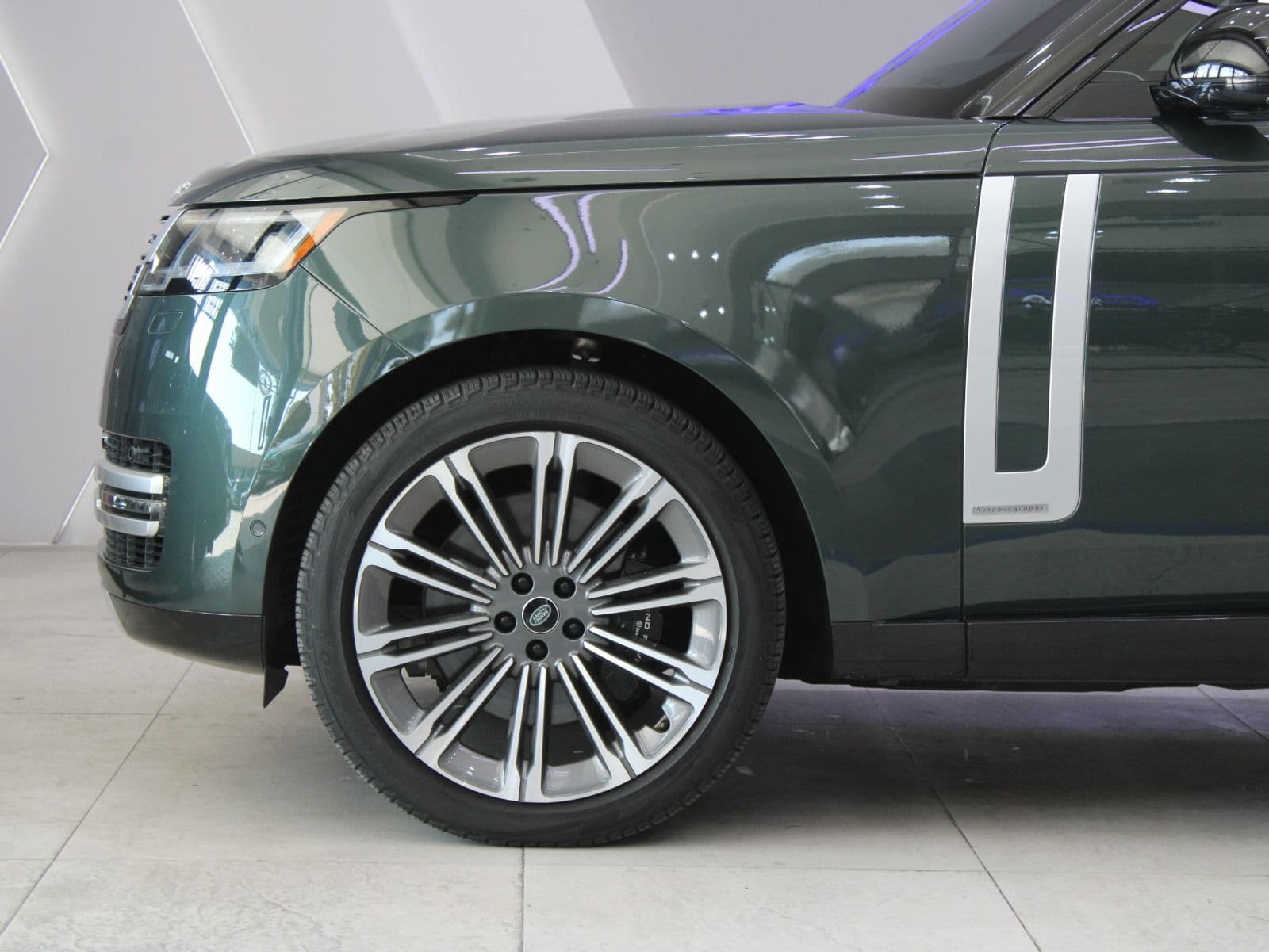 Land Rover Range Rover Vogue Autobiography thumbnail 6