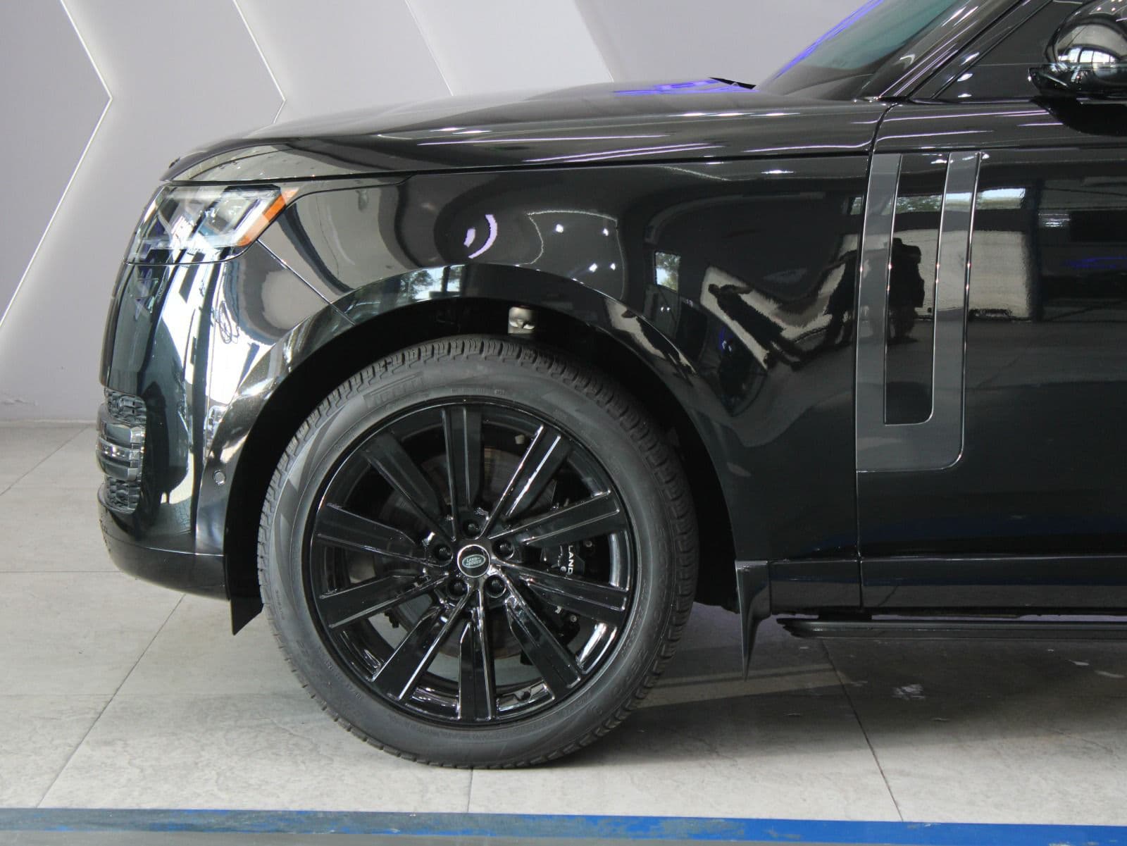 Land Rover Range Rover Vogue SE P530 L thumbnail 3