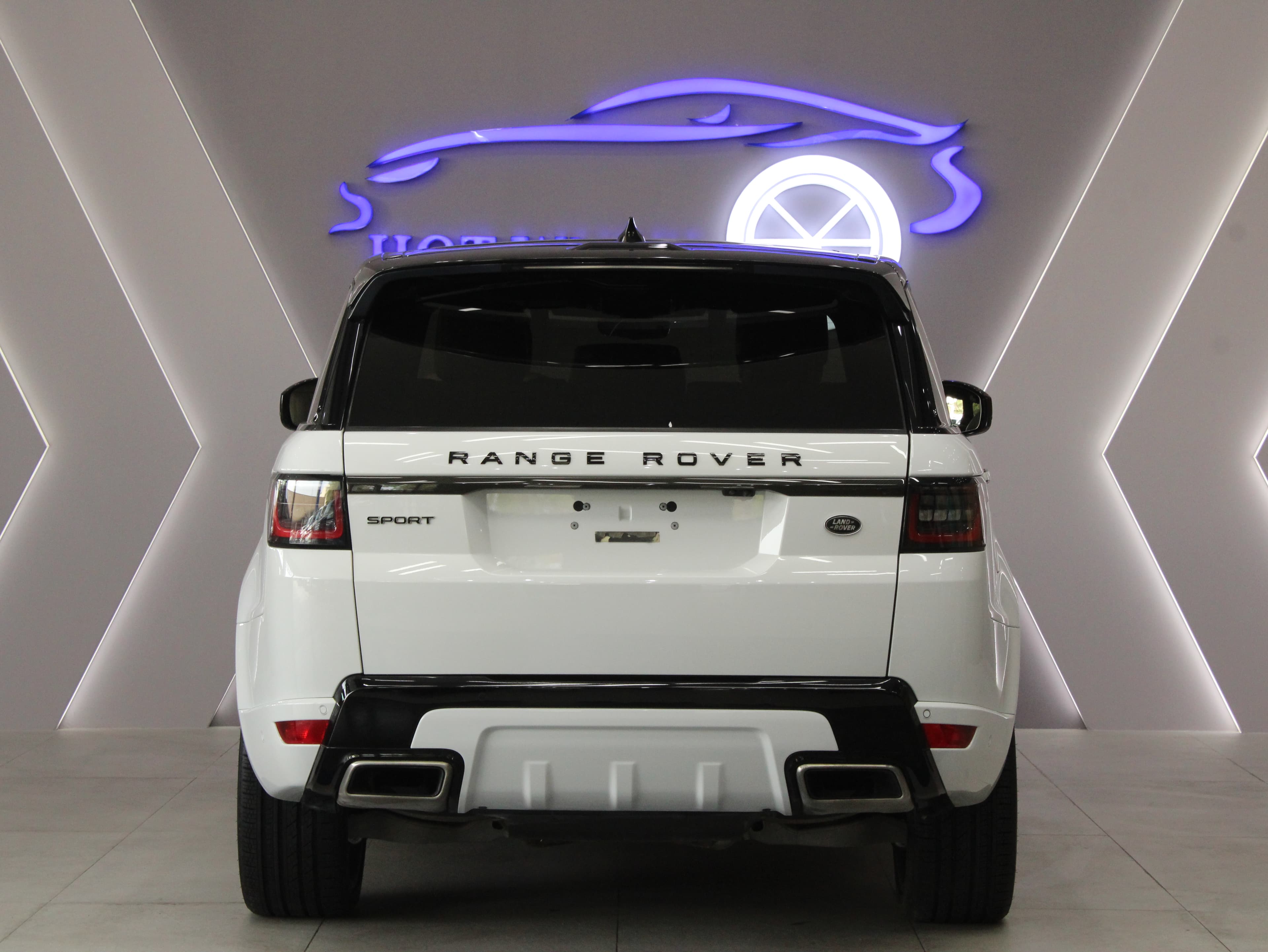 Land Rover Range Rover Sport HSE thumbnail 4