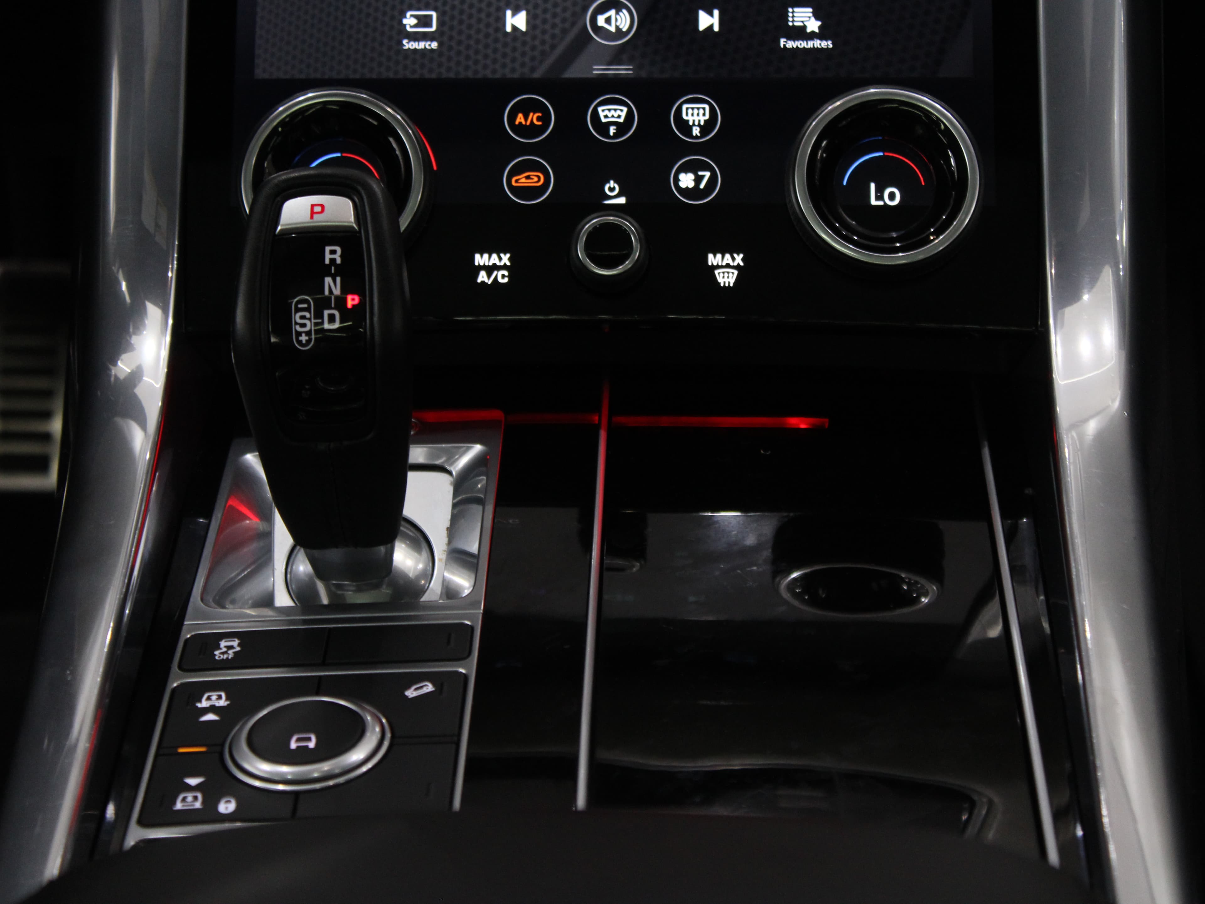 Land Rover Range Rover Sport HSE thumbnail 5