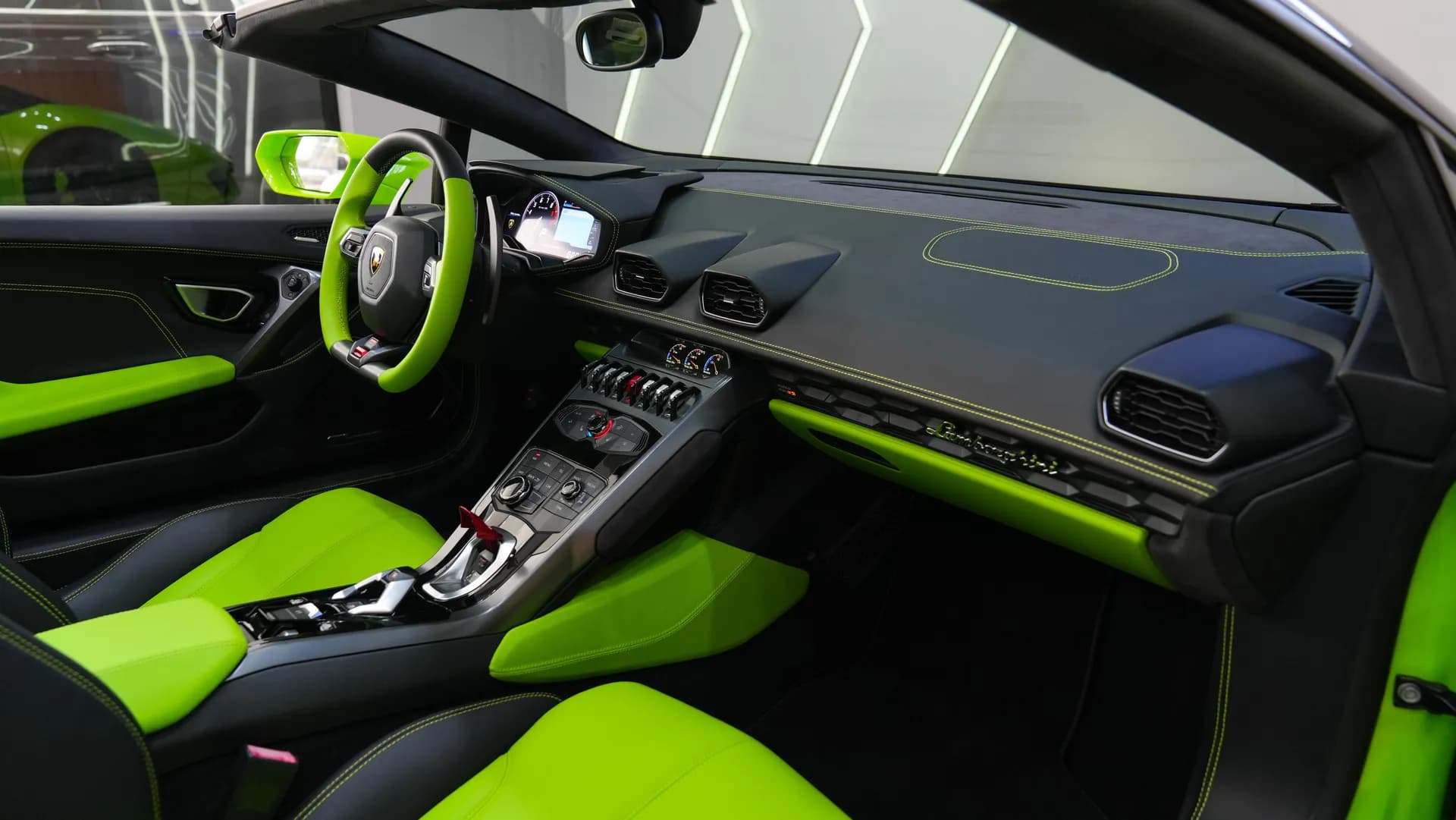 lamborghini Huracan Evo - view 6